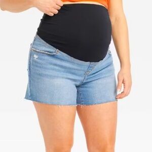 Isabel Maternity Over Belly Midi Maternity Jean Shorts Medium Wash​​‎